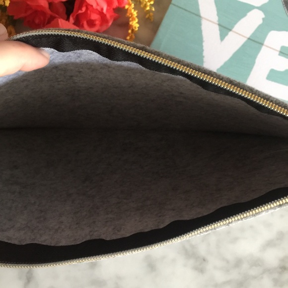Brand New Felt Clutch - Picture 6 of 8